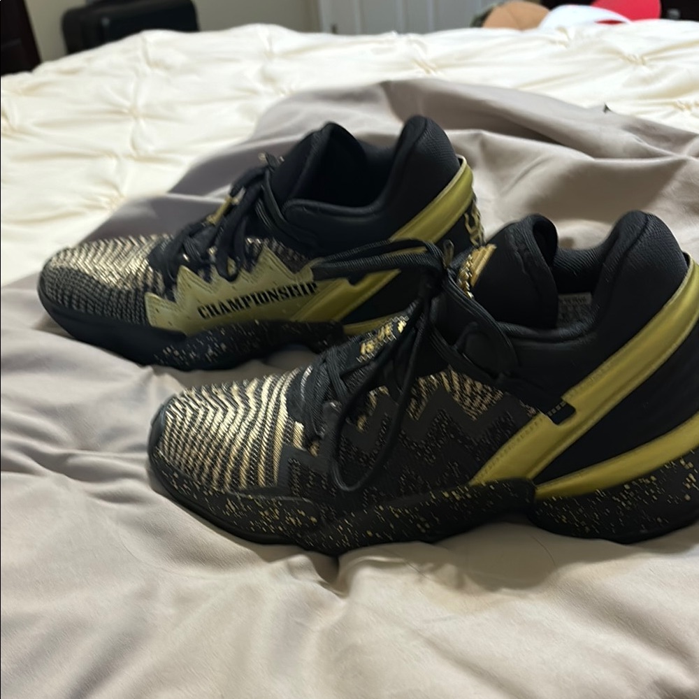 Adidas DON Championship 2 Basketball Shoes